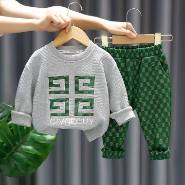 Комплект двойка  с зелеными штанишками